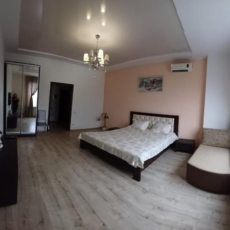 Apartament Na Panteylemonovskaya Odessa Exterior foto